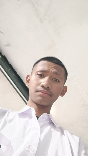 Arya Izza Azzindani